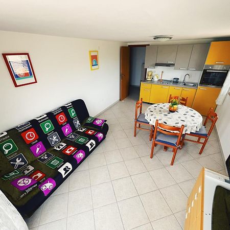 Apartments Kordic Vis Exterior photo